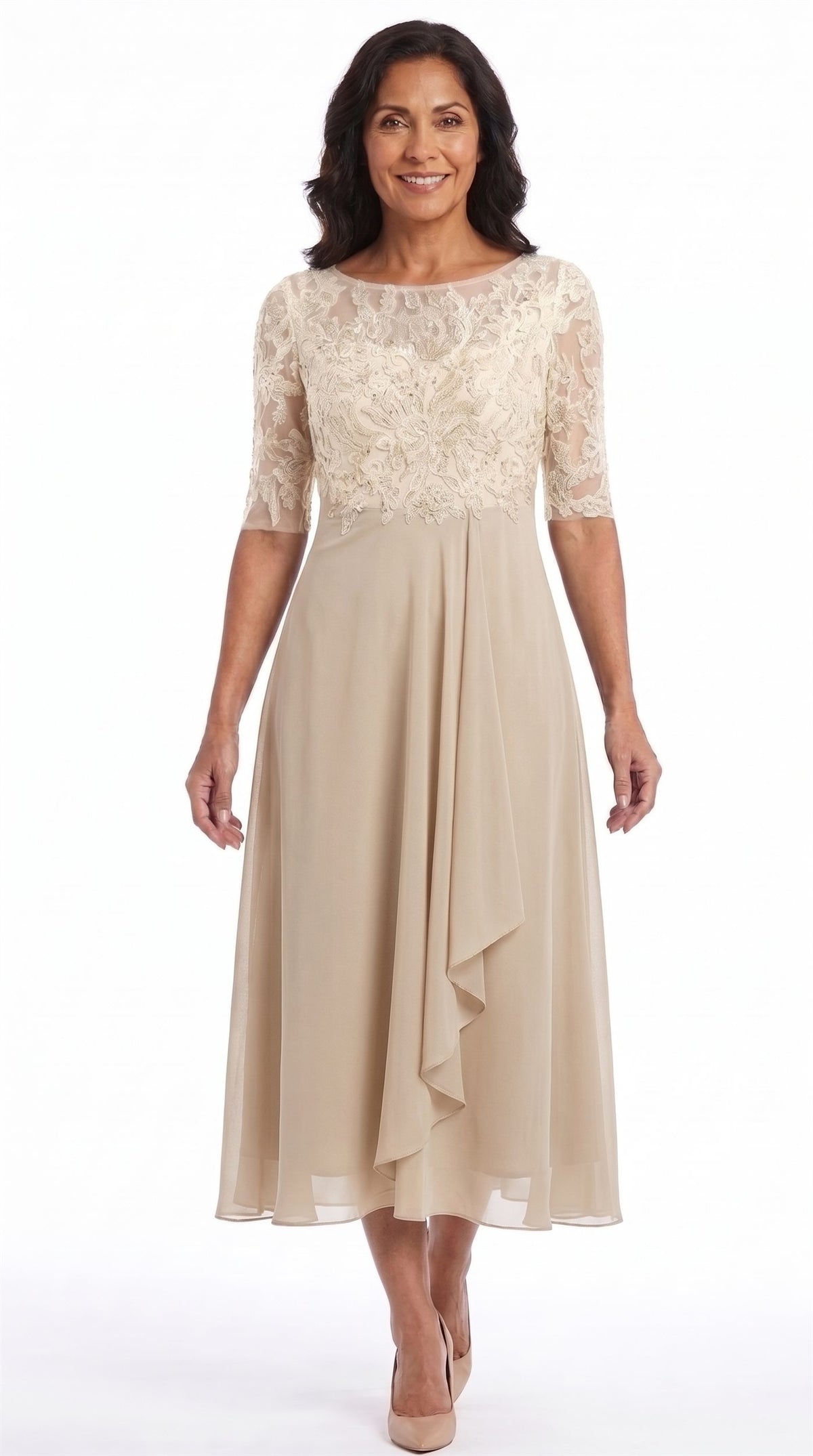 Vestido Celia | Encaje y gasa en champán, de frente
