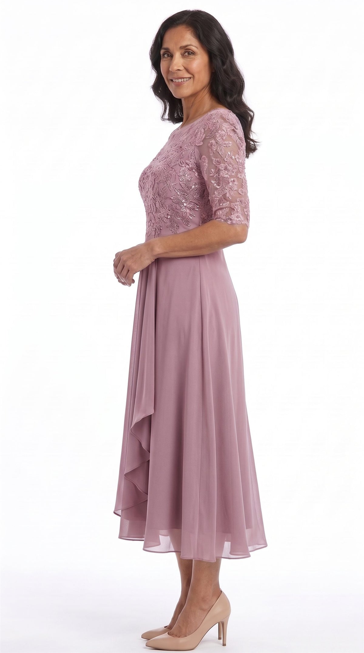 Vestido Celia | Encaje y gasa en rosa palo, de lado
