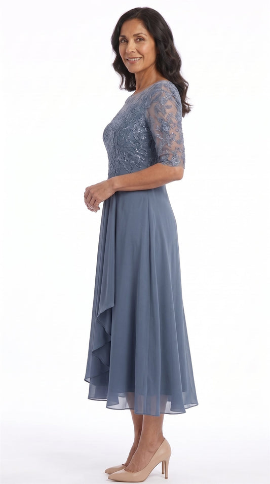 Vestido Celia | Encaje y gasa en azul empolvado, de lado