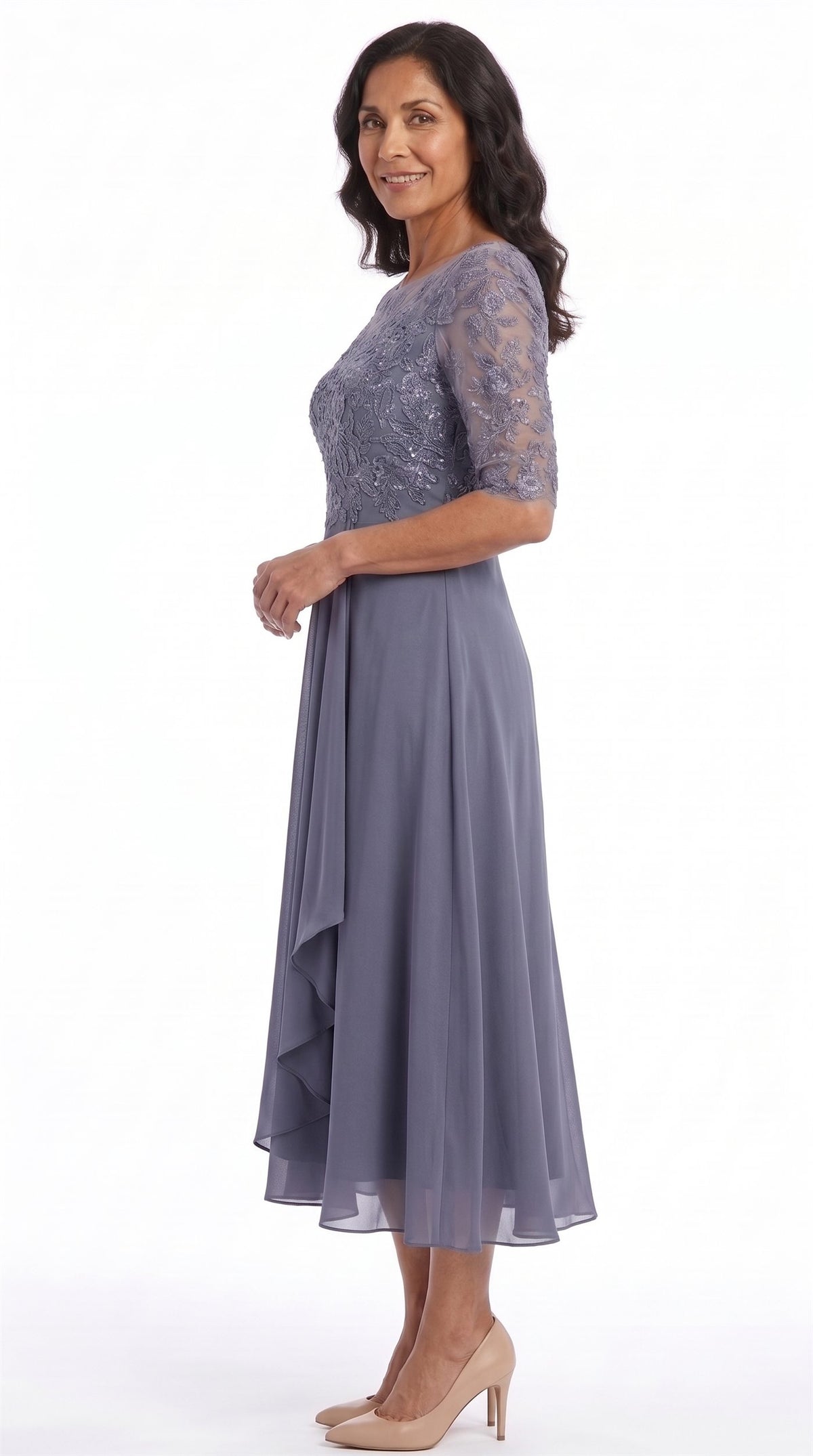 Vestido Celia | Encaje y gasa en gris lavanda, de lado
