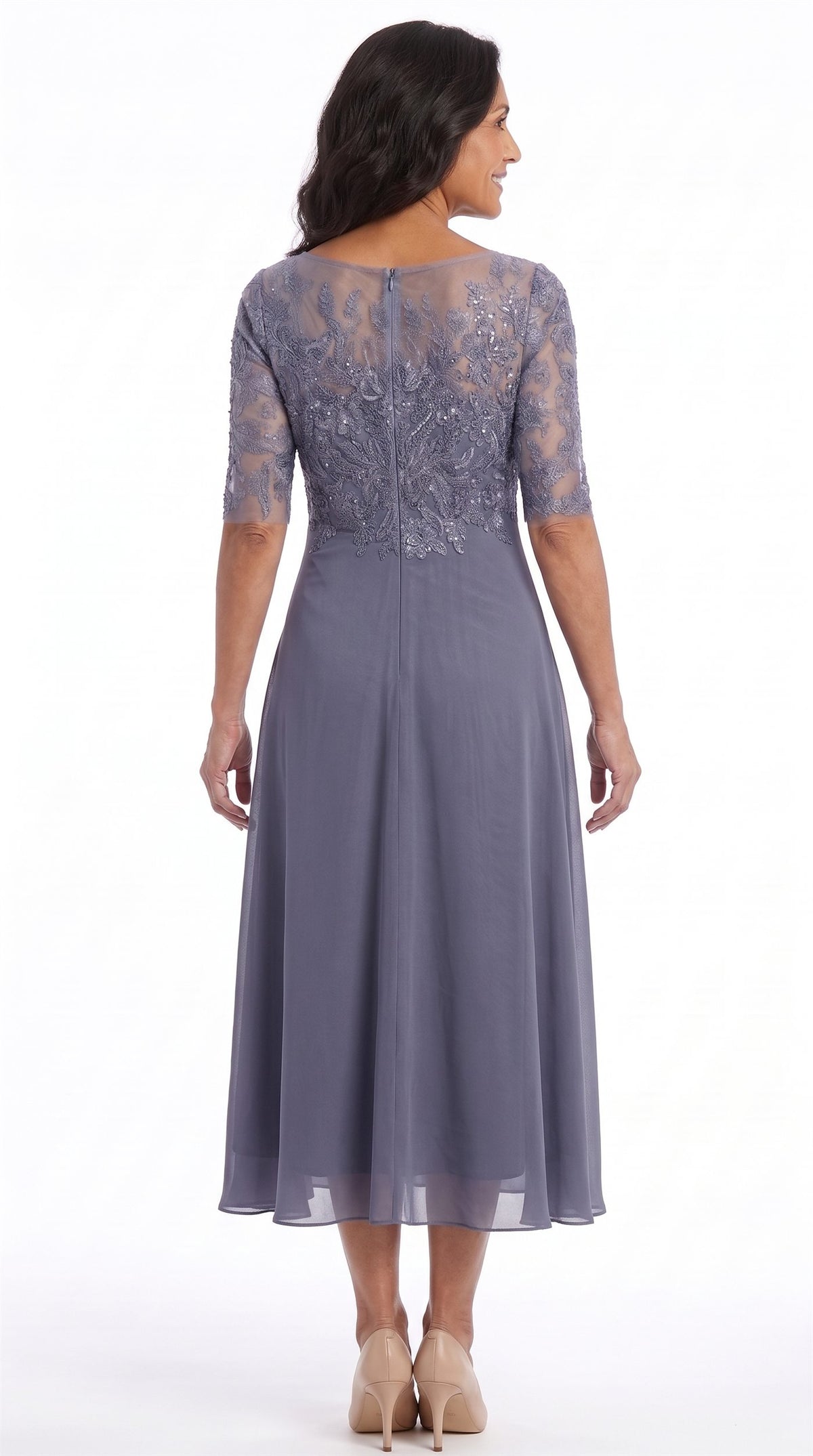Vestido Celia | Encaje y gasa en gris lavanda, de espaldas