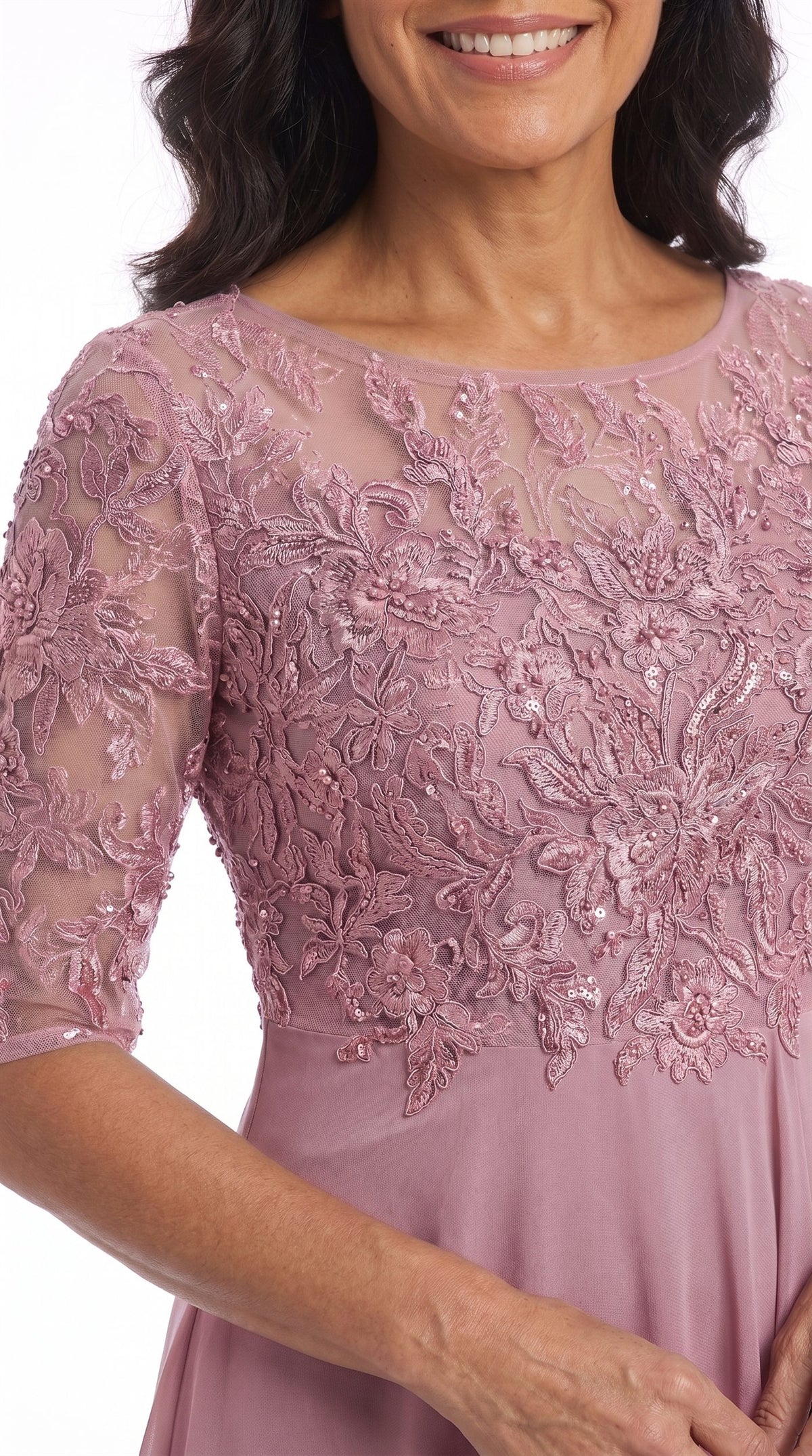 Vestido Celia | Encaje y gasa en rosa palo, detalle del encaje