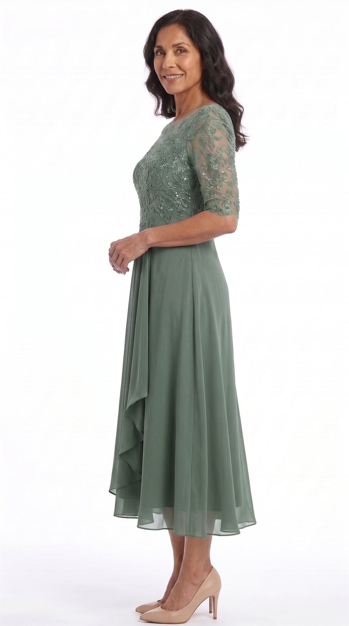 Vestido Celia | Encaje y gasa en verde salvia, de lado